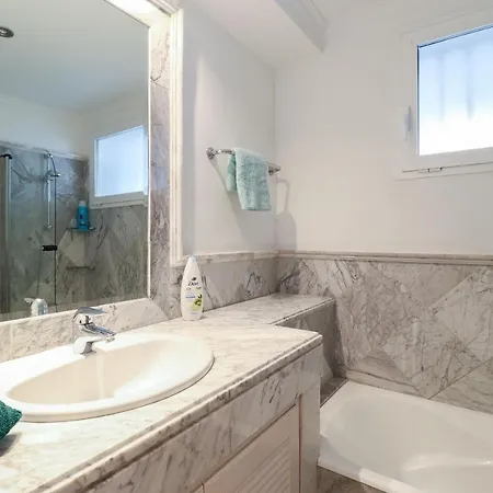 Bahia Real Apartment *